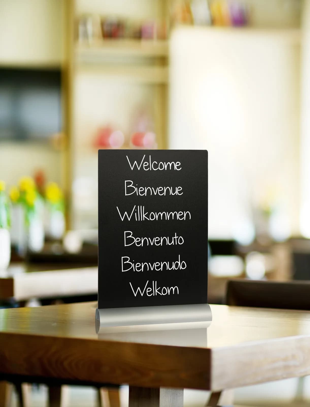 Chevalet de table silhouette feuille A4 — Securit® — En situation
