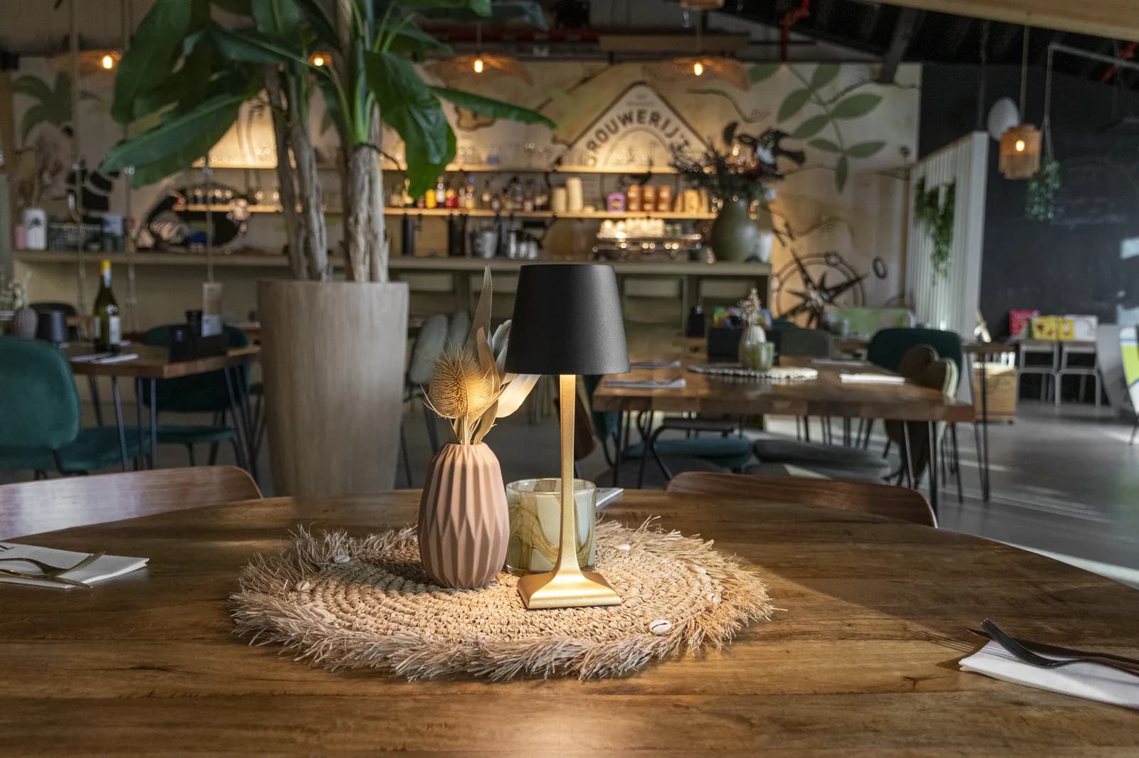 Lampe de table sans fil "Rome" — Securit® — En situation